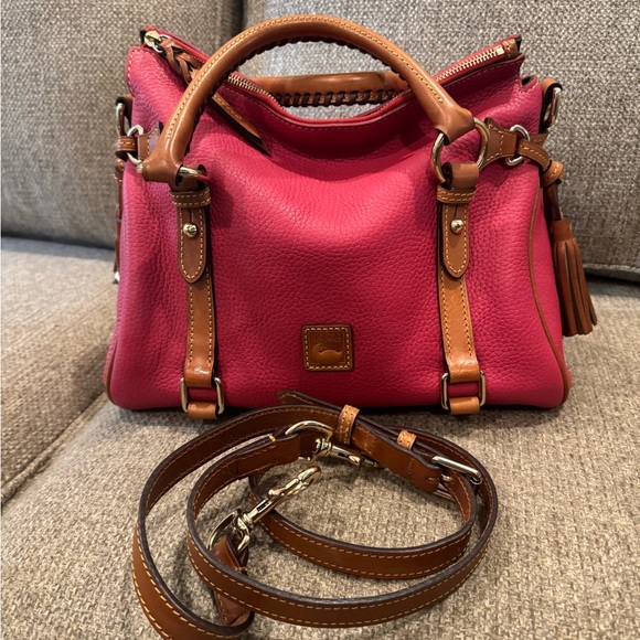 Dooney & Bourke PINK medium satchel. Pebbled grain leather. - Picture 11 of 12